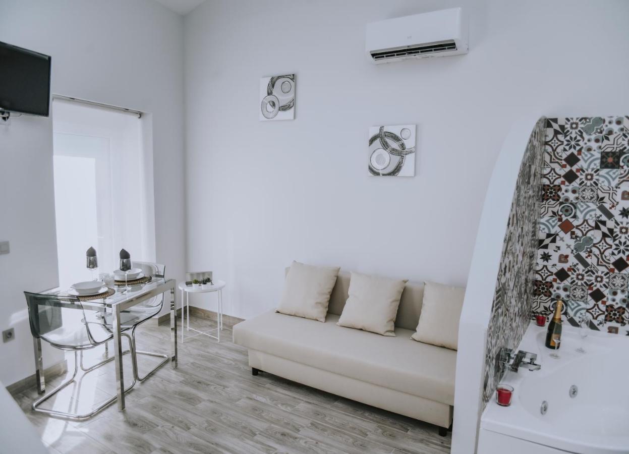 Eres Emerita "Apartamentos & Suites" Mérida Zewnętrze zdjęcie